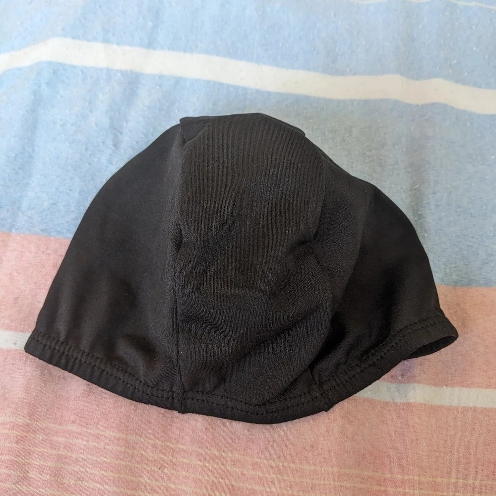 Black Swimming Cap - Picture 1 of 2